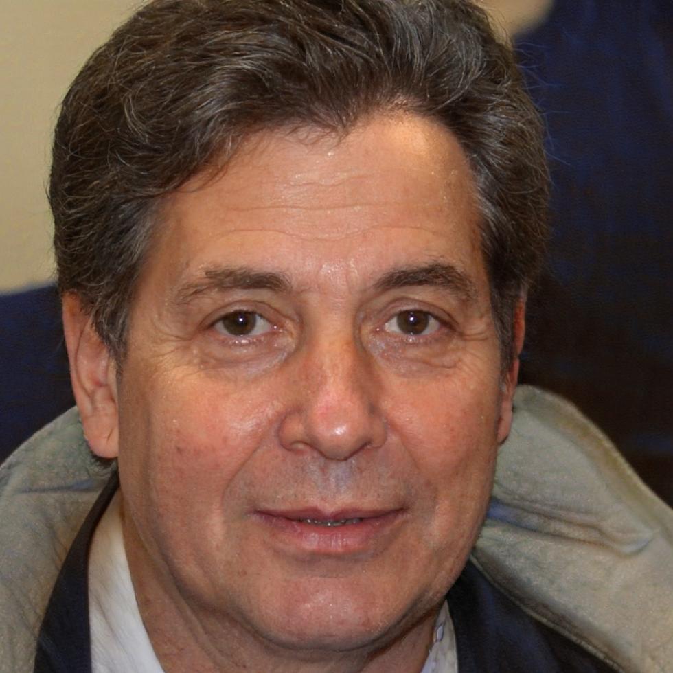 Retrato de Aurelio Mendizábal, graduado del programa